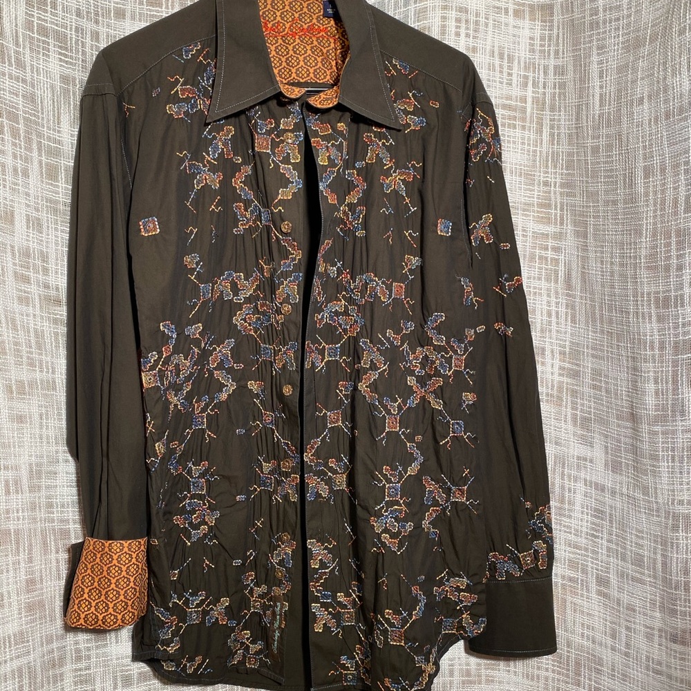 Men’s casual dress shirt